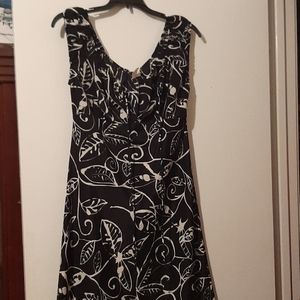 Beautiful lively print sleeveless dress